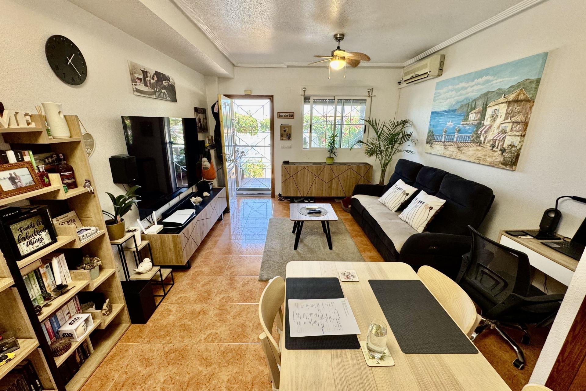 Herverkoop - Town House -
Torrevieja - La Siesta - El Salado - Torreta