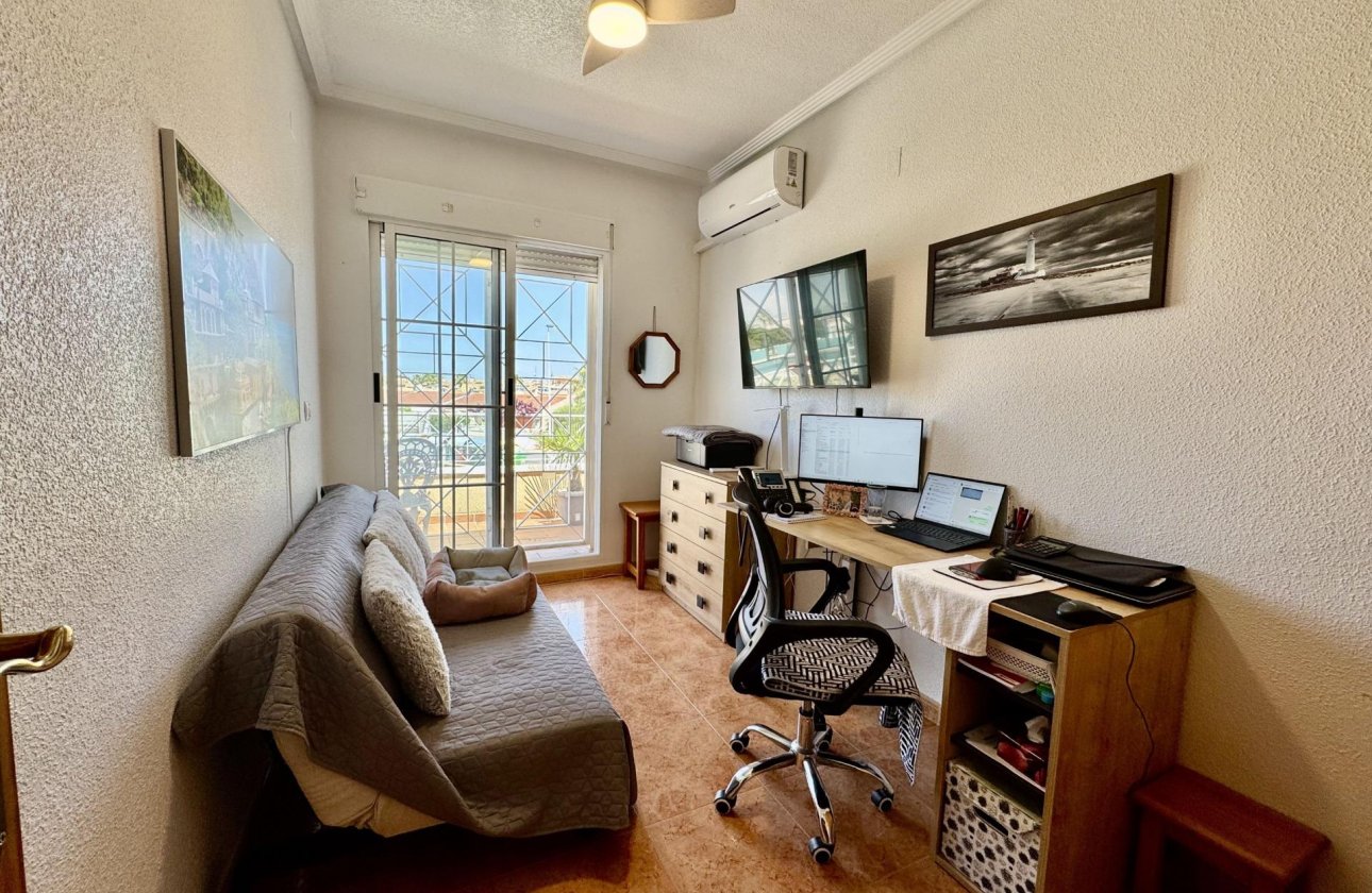 Herverkoop - Town House -
Torrevieja - La Siesta - El Salado - Torreta