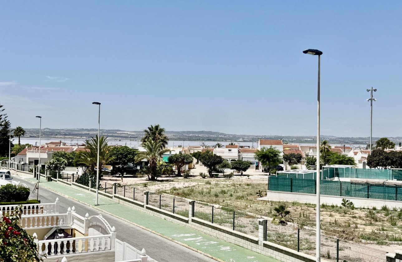 Herverkoop - Town House -
Torrevieja - La Siesta - El Salado - Torreta
