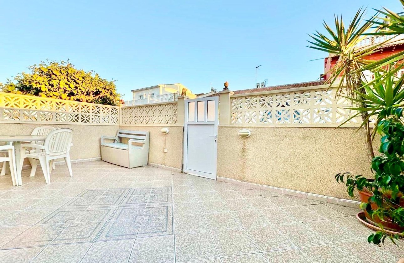 Herverkoop - Town House -
Torrevieja - La Siesta - El Salado - Torreta