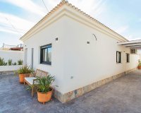 Herverkoop - Town House -
Torrevieja - La Siesta