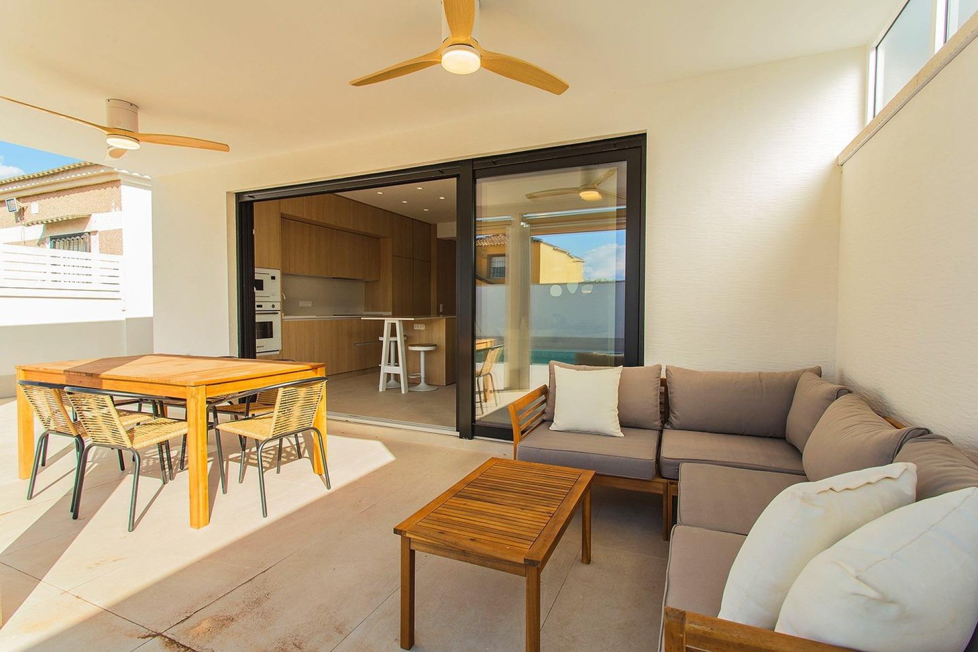 Herverkoop - Town House -
Torrevieja - La Siesta