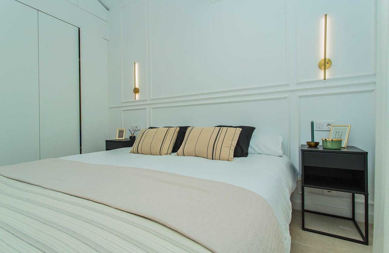 Herverkoop - Town House -
Torrevieja - La Siesta