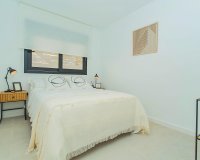 Herverkoop - Town House -
Torrevieja - La Siesta
