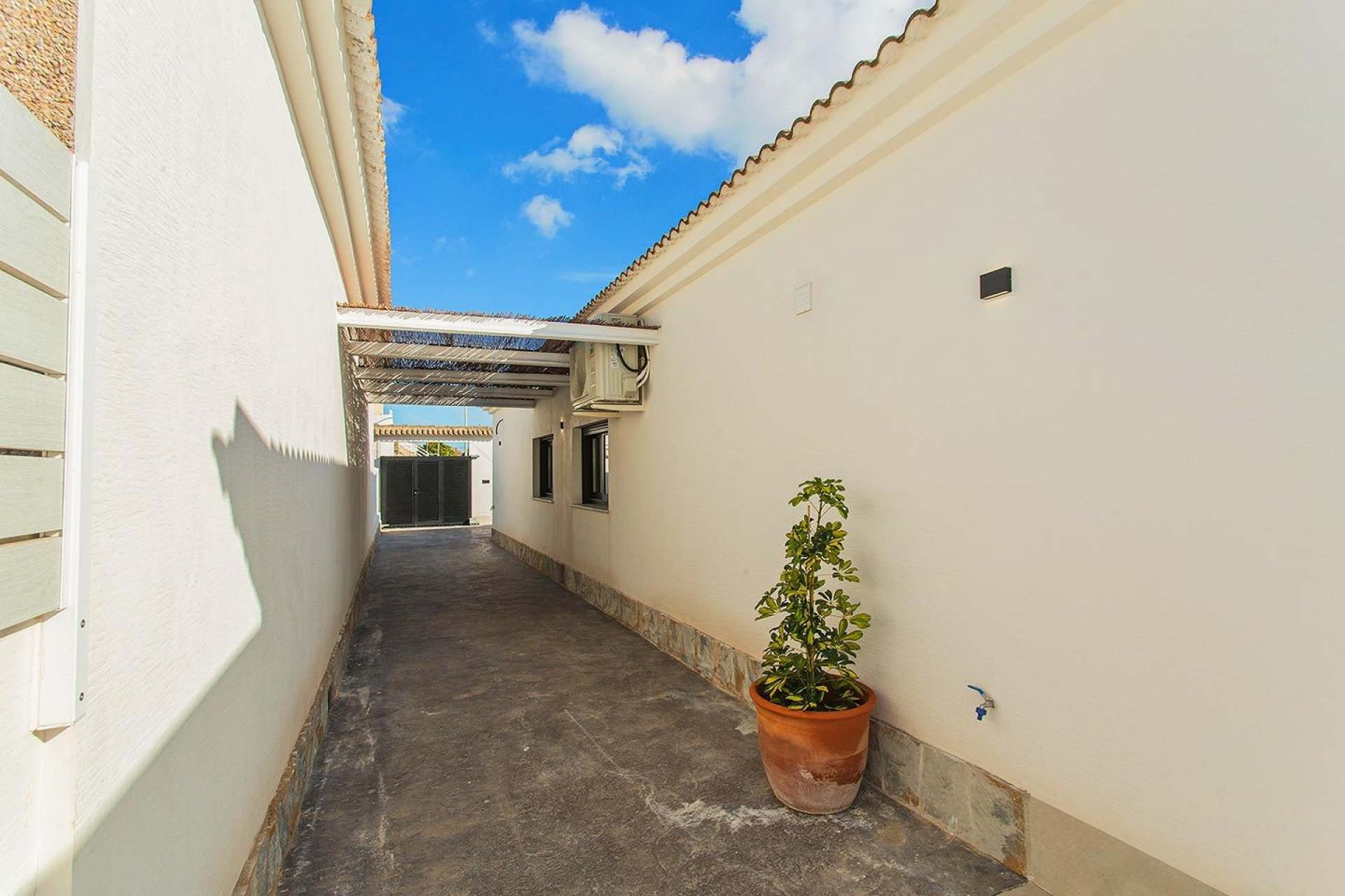 Herverkoop - Town House -
Torrevieja - La Siesta