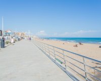 Herverkoop - Town House -
Torrevieja - La Siesta
