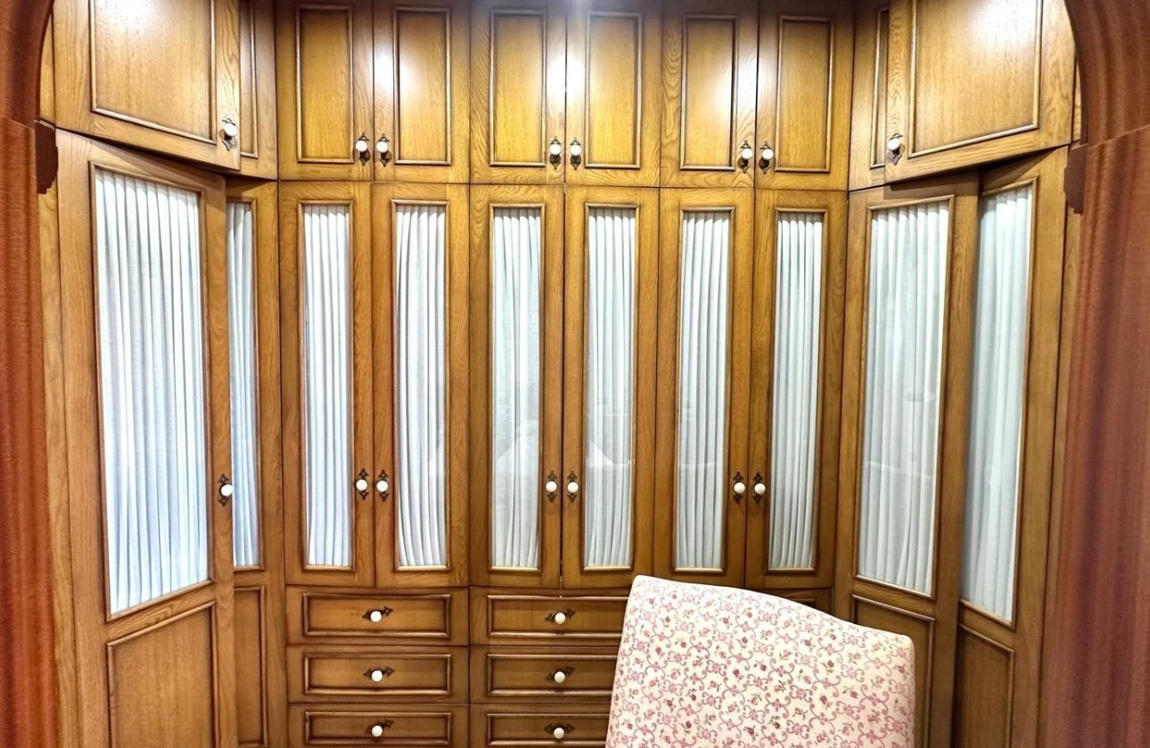 Herverkoop - Town House -
Torrevieja - La Siesta