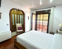 Herverkoop - Town House -
Torrevieja - La Siesta
