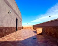 Herverkoop - Town House -
Torrevieja - La Siesta