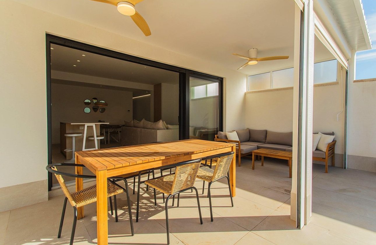 Herverkoop - Town House -
Torrevieja - La Siesta