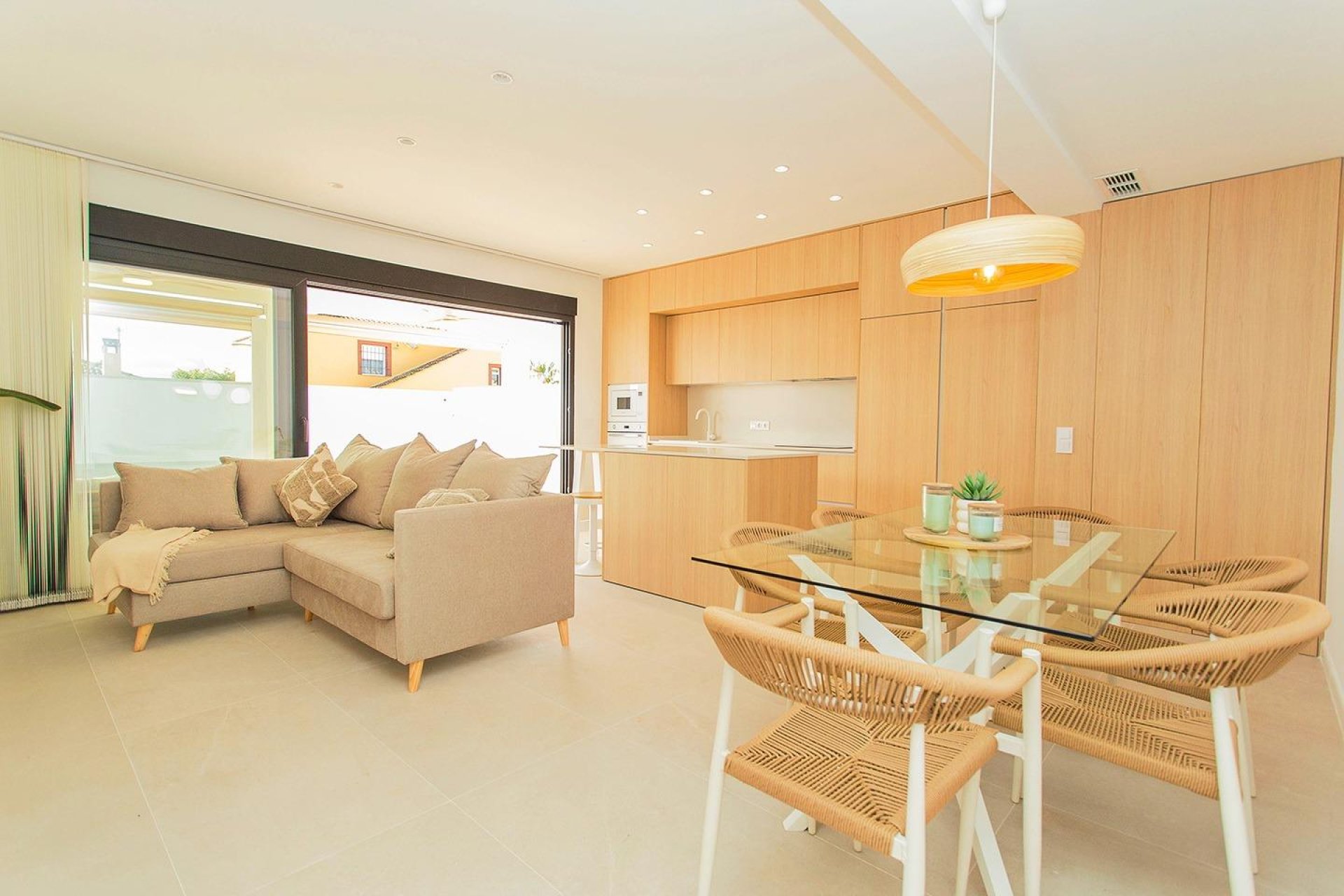 Herverkoop - Town House -
Torrevieja - La Siesta