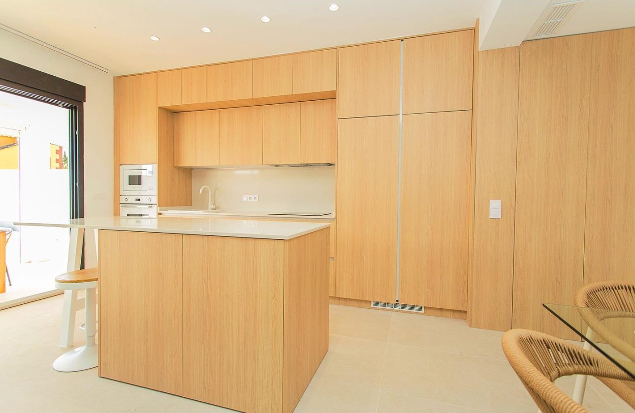 Herverkoop - Town House -
Torrevieja - La Siesta