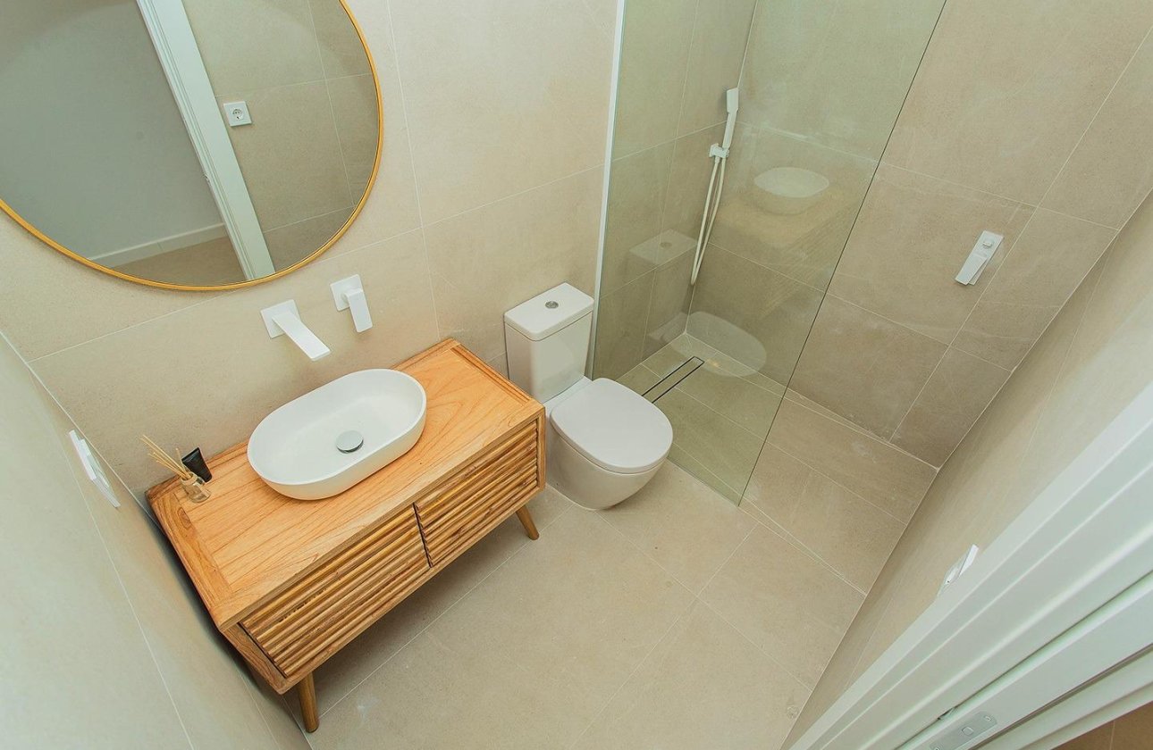 Herverkoop - Town House -
Torrevieja - La Siesta
