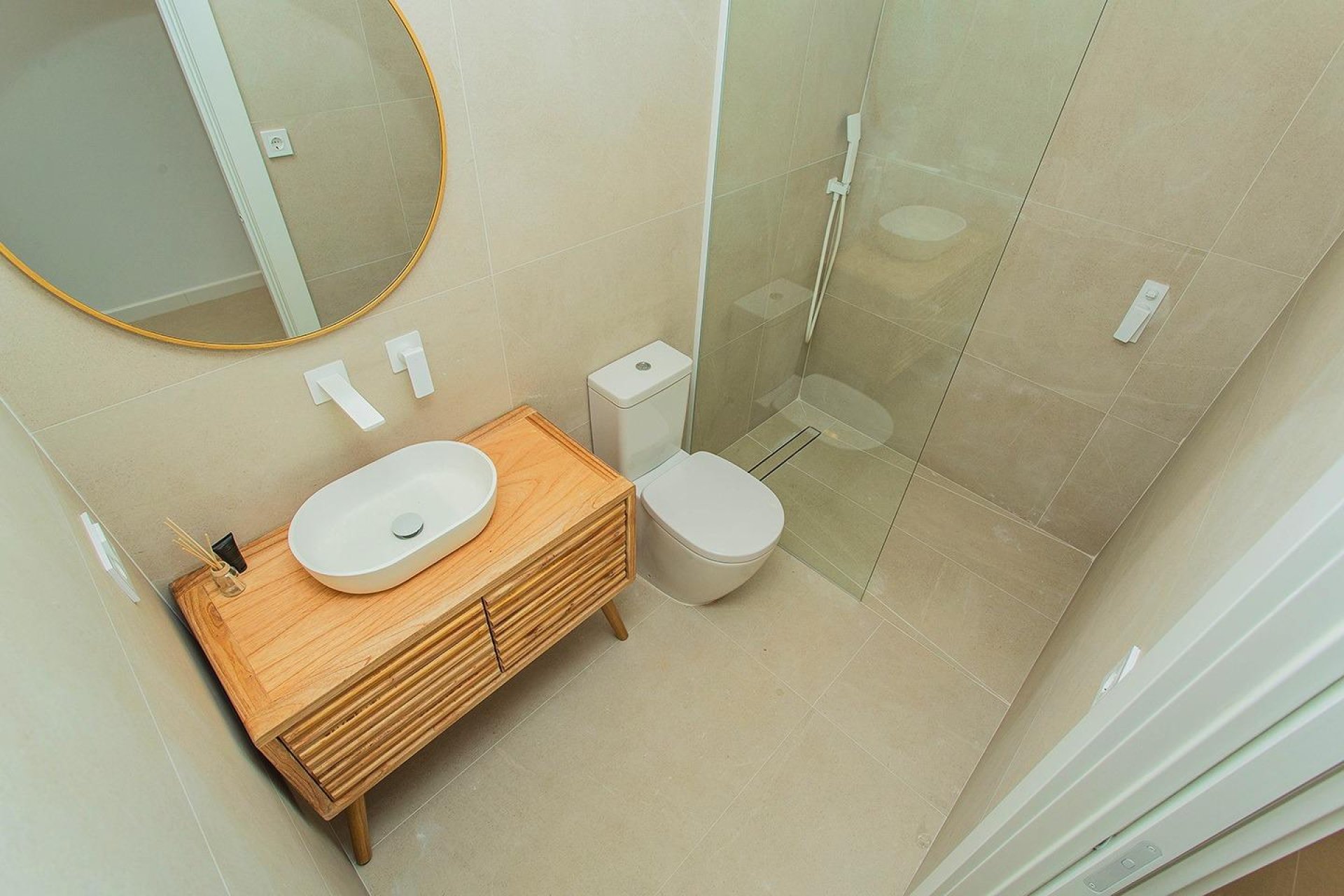 Herverkoop - Town House -
Torrevieja - La Siesta