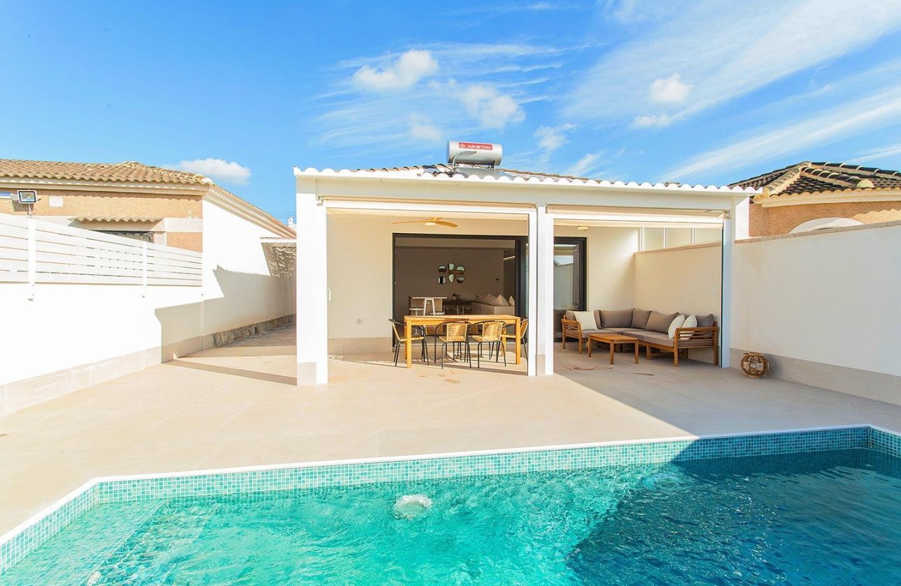 Herverkoop - Town House -
Torrevieja - La Siesta