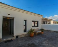 Herverkoop - Town House -
Torrevieja - La Siesta