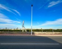 Herverkoop - Town House -
Torrevieja - La Siesta