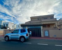 Herverkoop - Town House -
Torrevieja - La Siesta