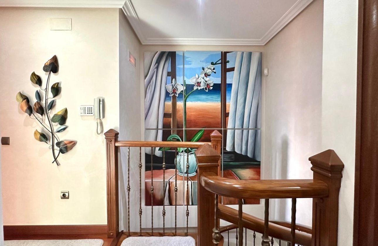 Herverkoop - Town House -
Torrevieja - La Siesta