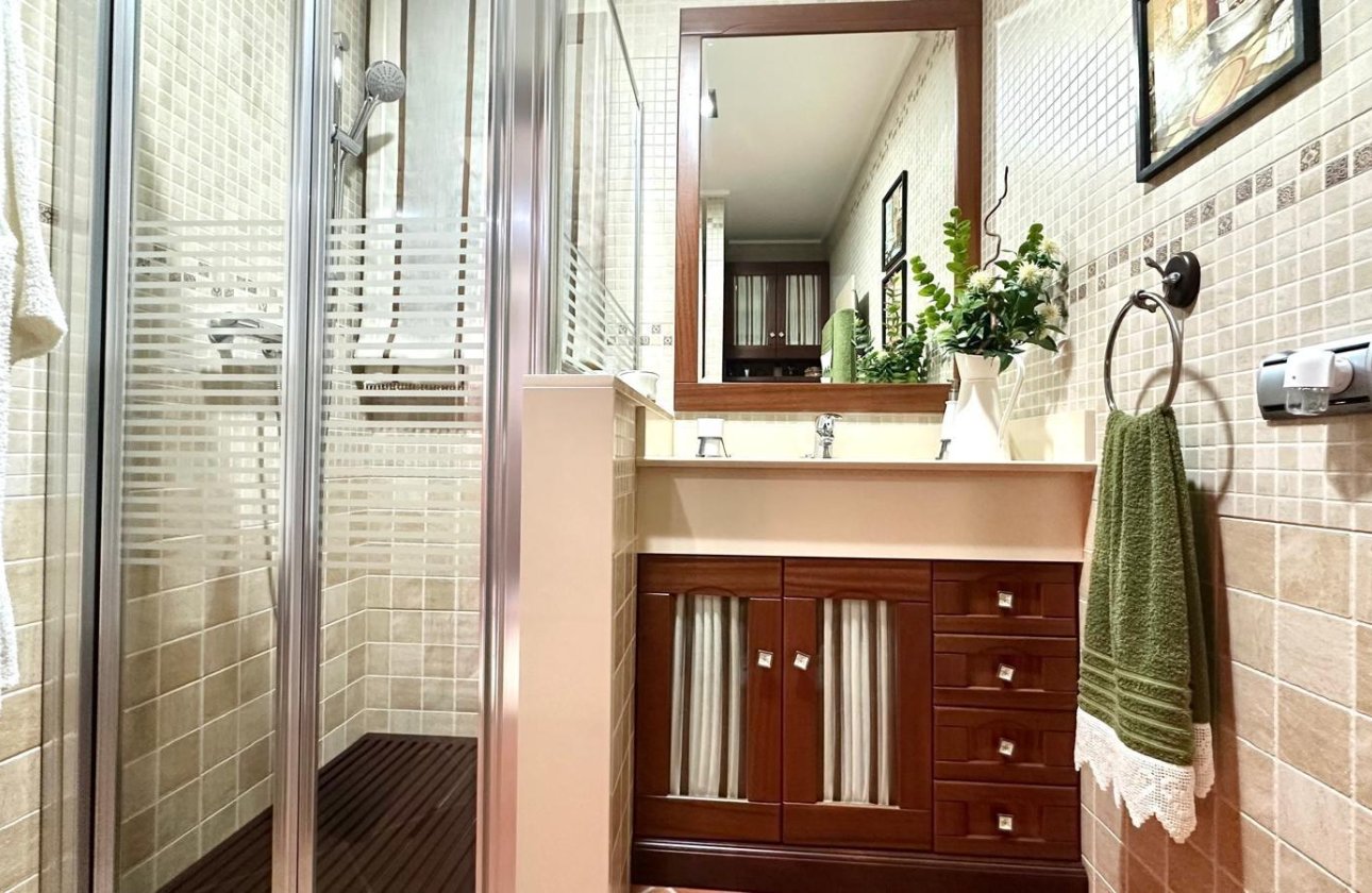 Herverkoop - Town House -
Torrevieja - La Siesta