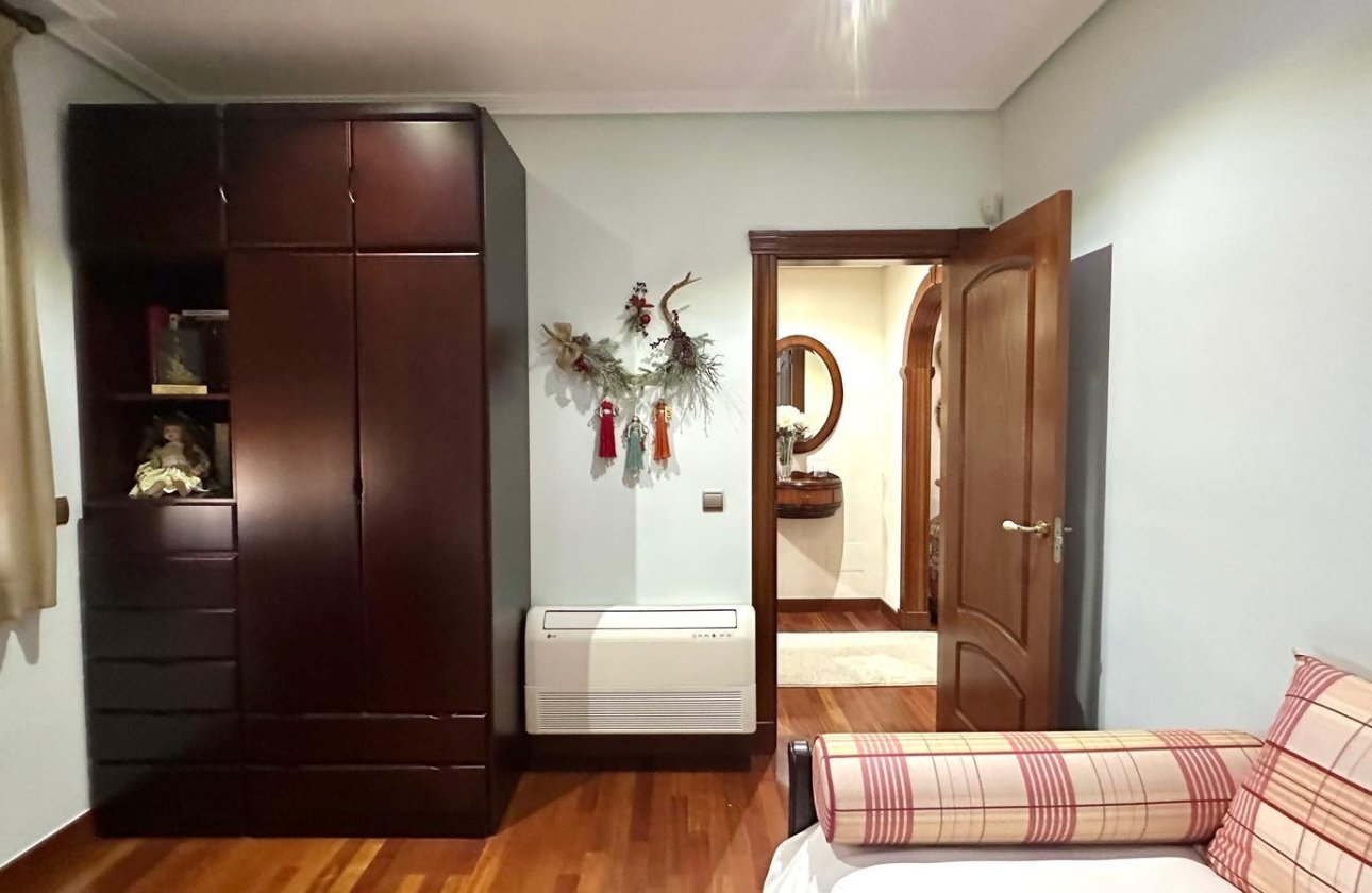 Herverkoop - Town House -
Torrevieja - La Siesta