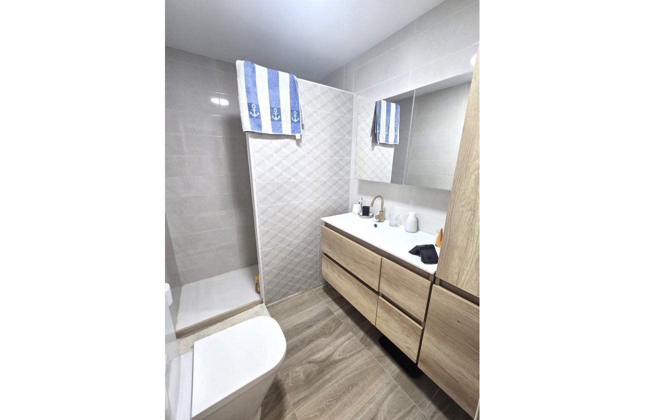 Herverkoop - Town House -
Torrevieja - Los Altos