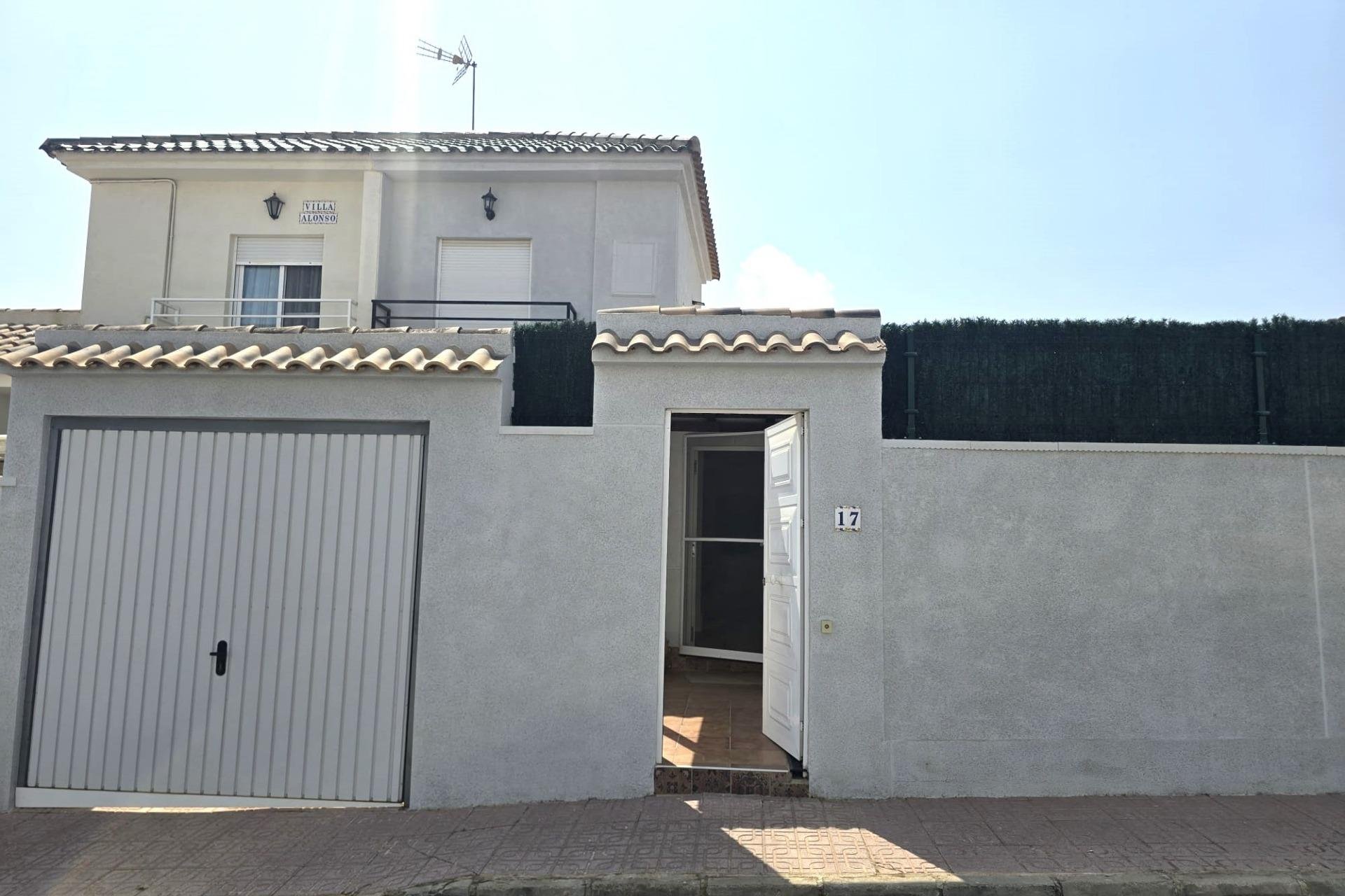 Herverkoop - Town House -
Torrevieja - Los Altos