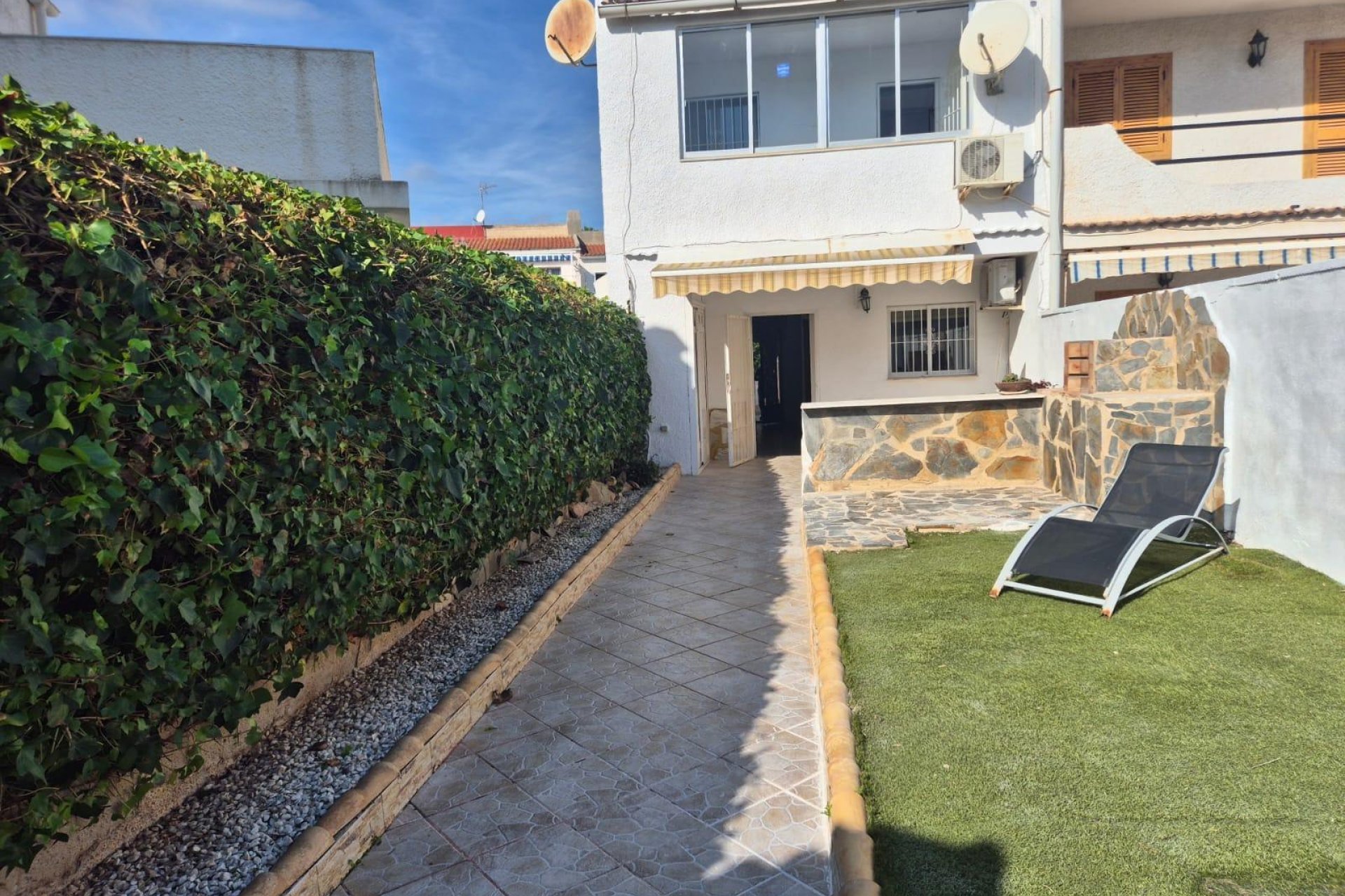 Herverkoop - Town House -
Torrevieja - Los Balcones