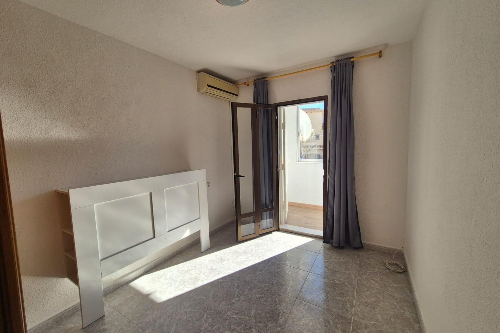 Herverkoop - Town House -
Torrevieja - Los Balcones
