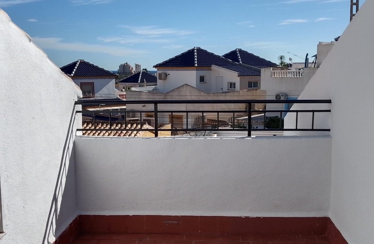 Herverkoop - Town House -
Torrevieja - Los Balcones