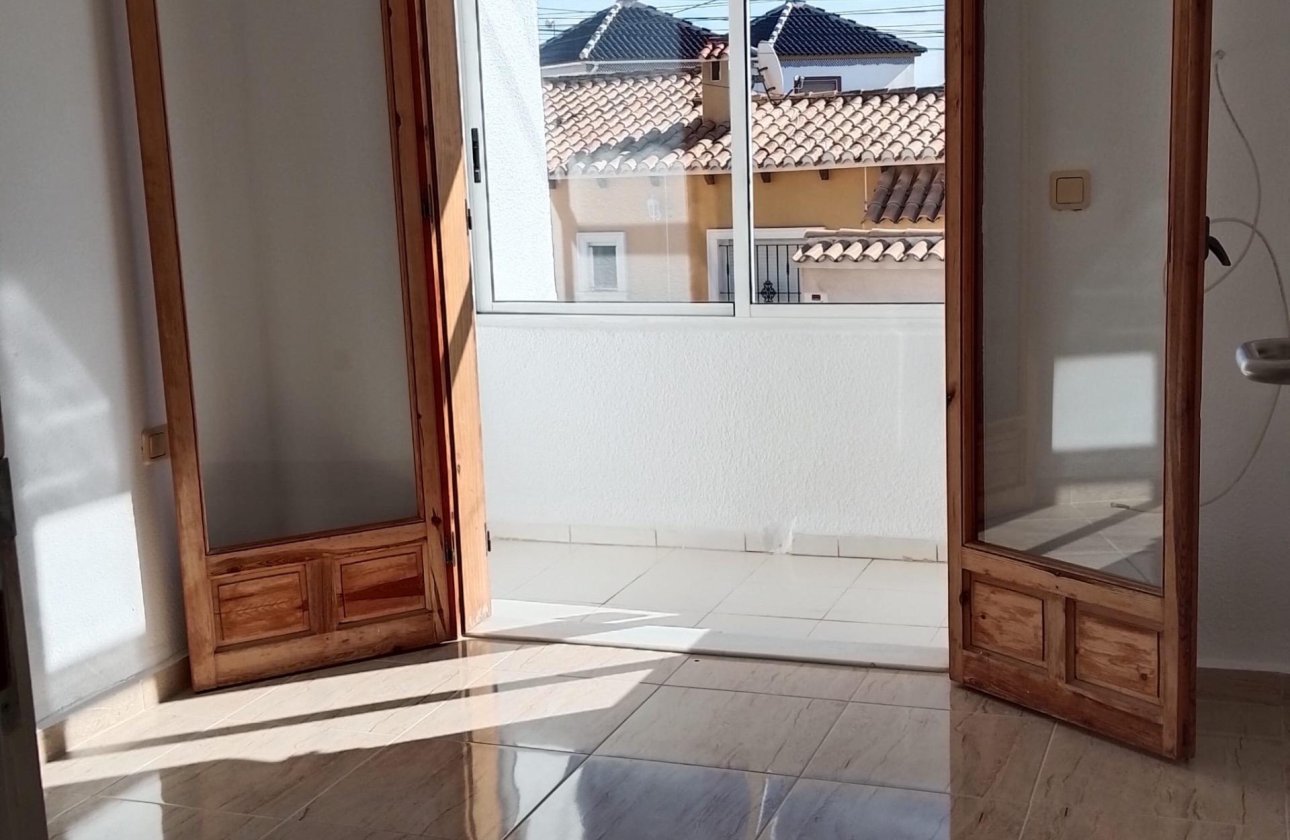 Herverkoop - Town House -
Torrevieja - Los Balcones