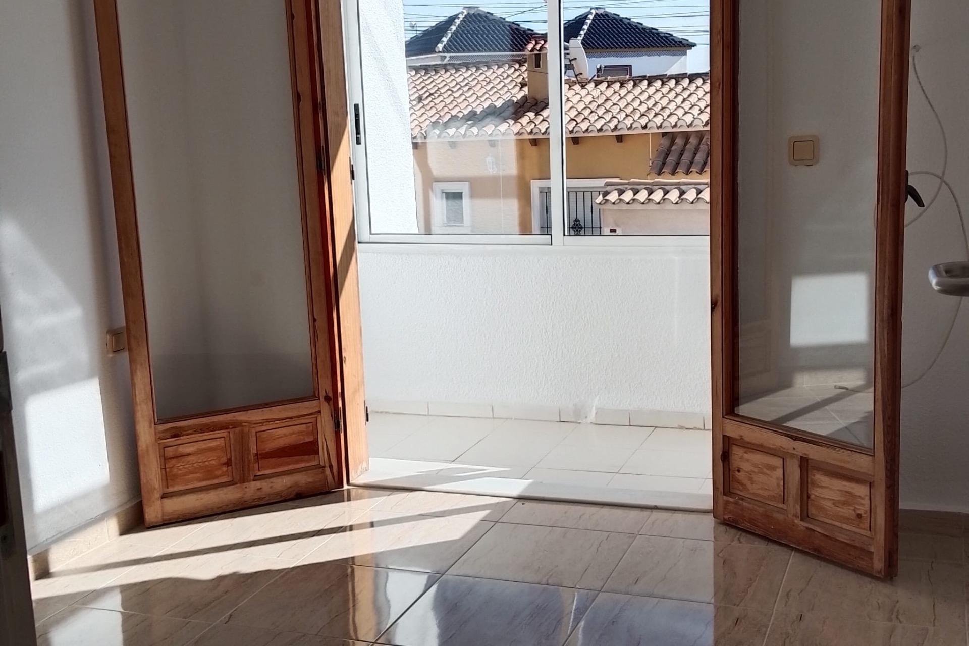 Herverkoop - Town House -
Torrevieja - Los Balcones