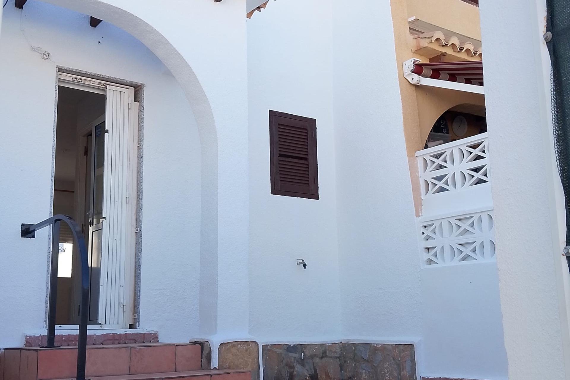 Herverkoop - Town House -
Torrevieja - Los Balcones