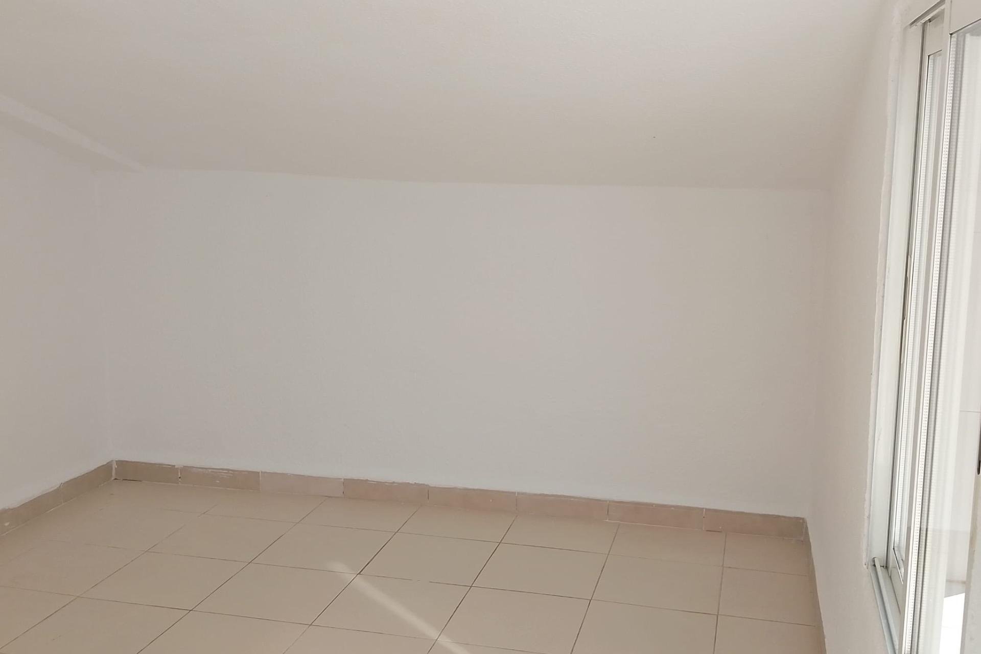 Herverkoop - Town House -
Torrevieja - Los Balcones