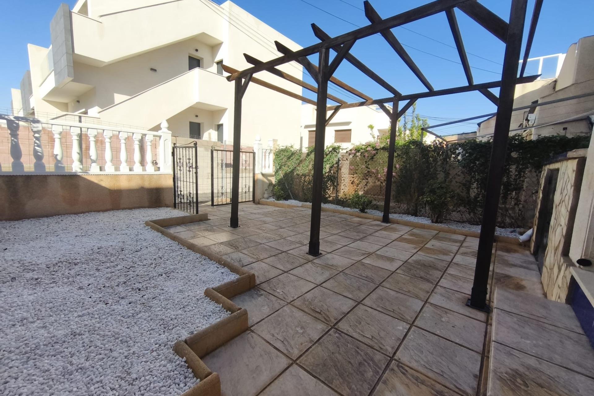 Herverkoop - Town House -
Torrevieja - Los Balcones