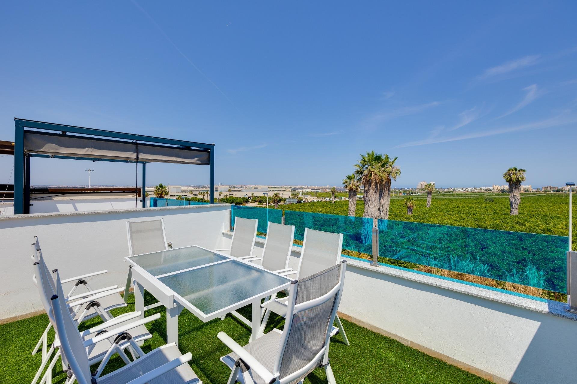 Herverkoop - Town House -
Torrevieja - Los Balcones