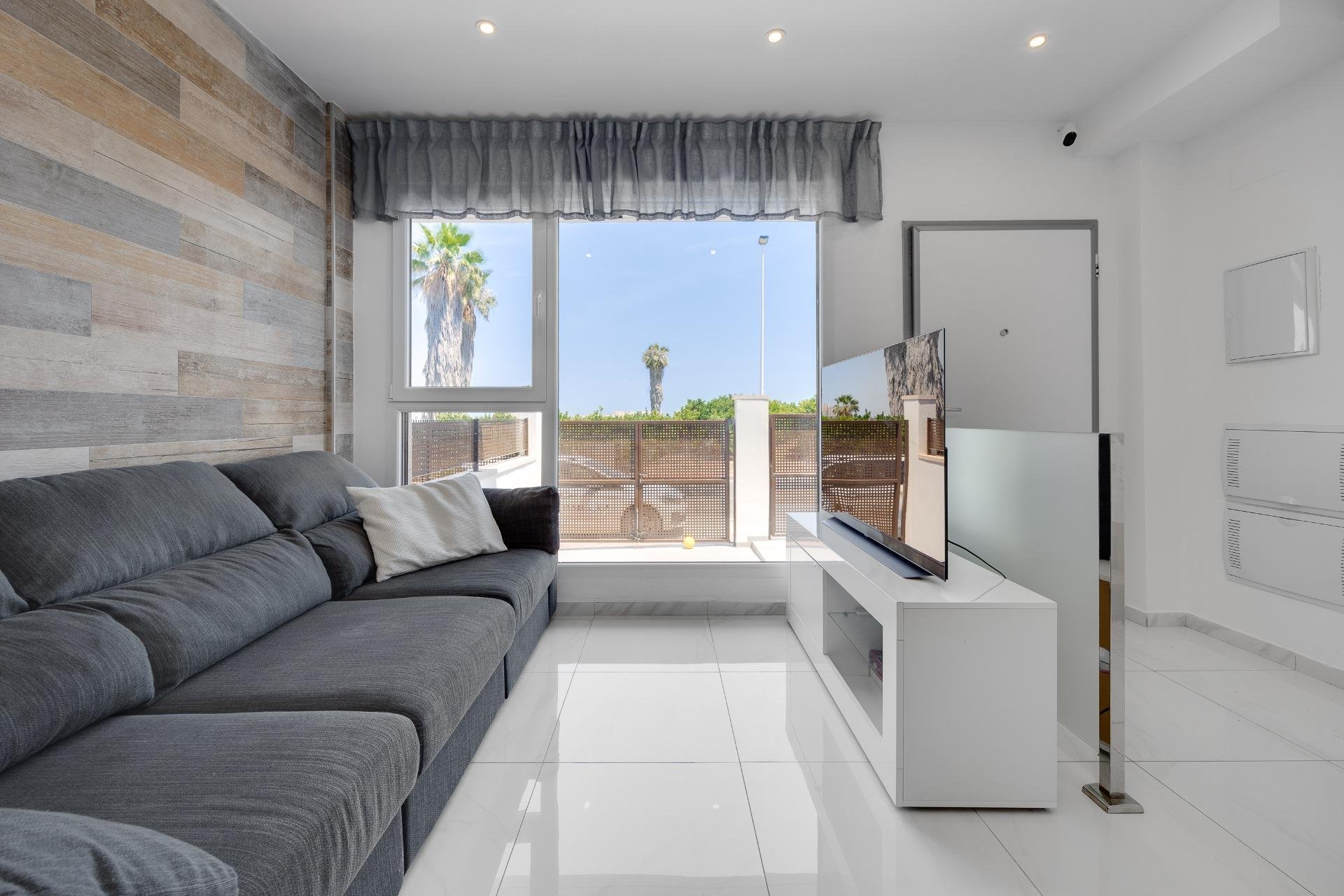 Herverkoop - Town House -
Torrevieja - Los Balcones