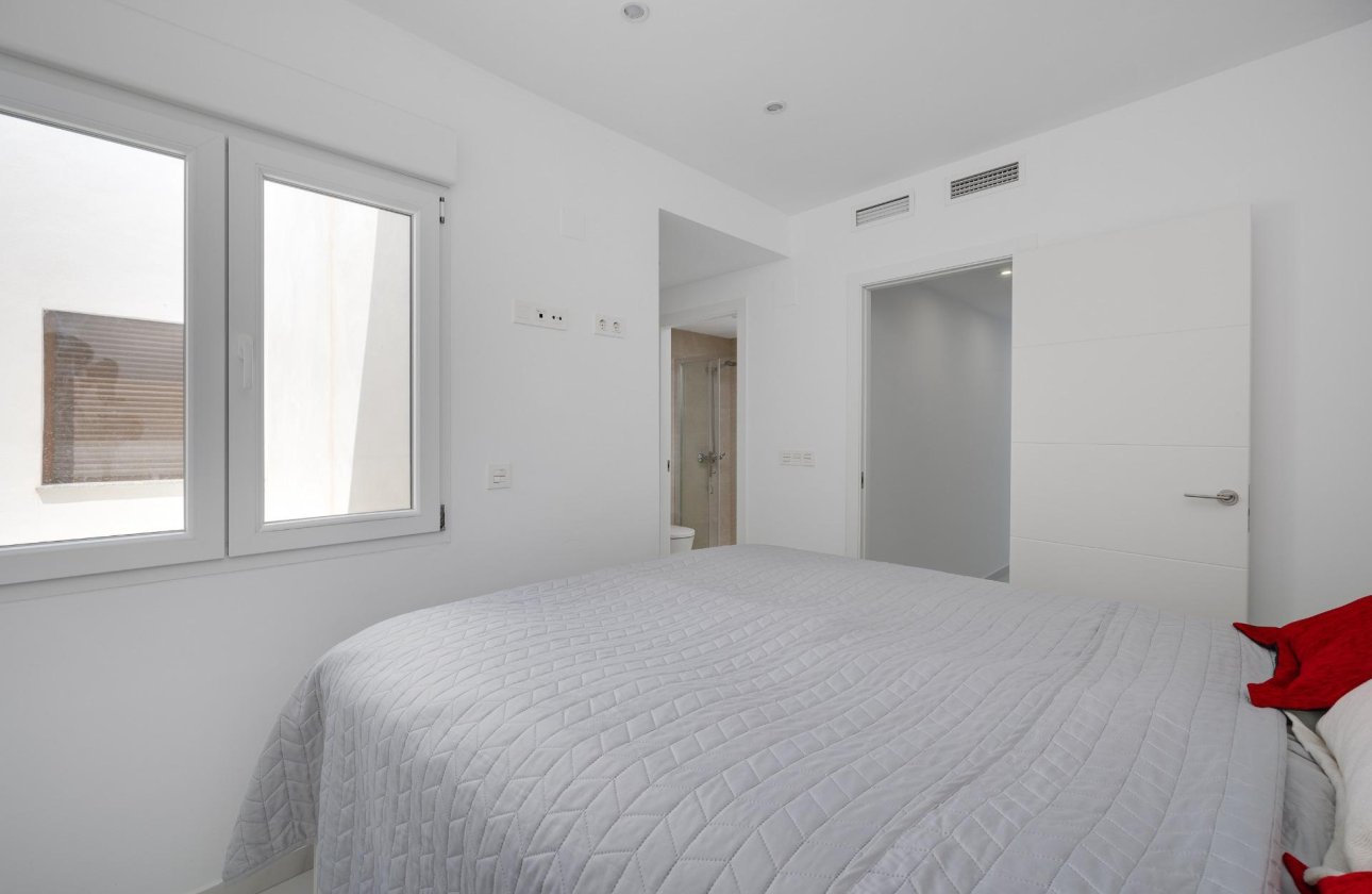 Herverkoop - Town House -
Torrevieja - Los Balcones