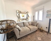 Herverkoop - Town House -
Torrevieja - Los Balcones