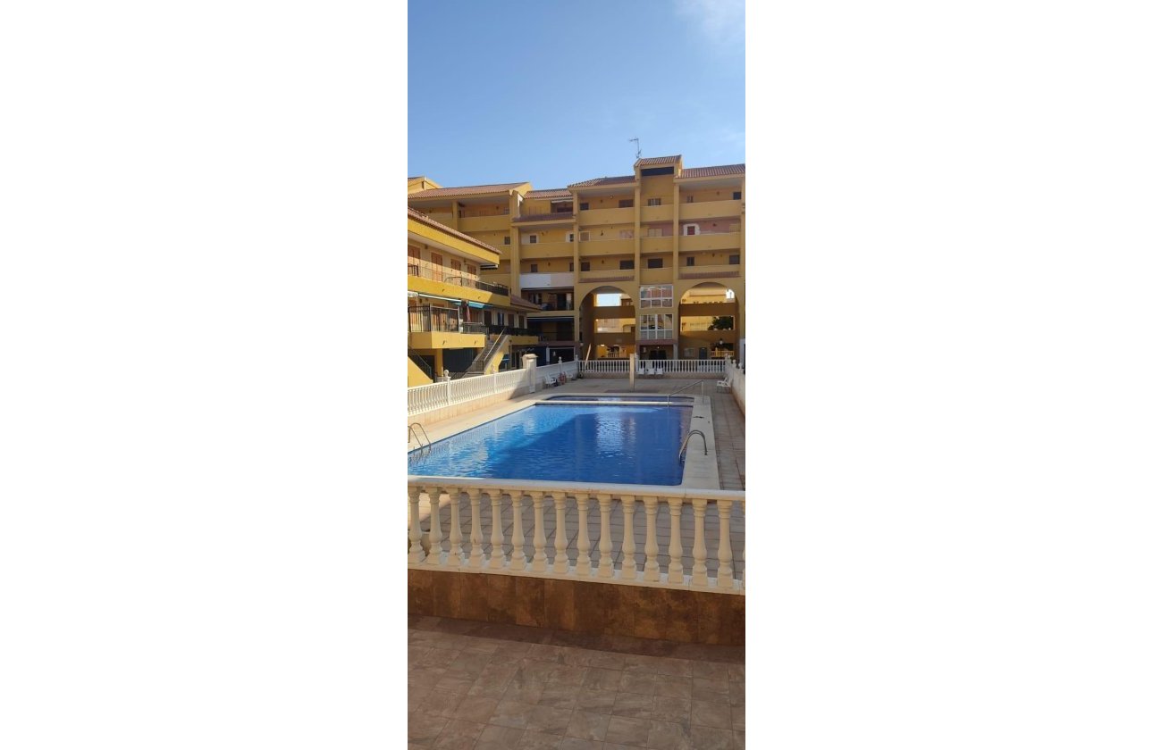 Herverkoop - Town House -
Torrevieja - Los Europeos