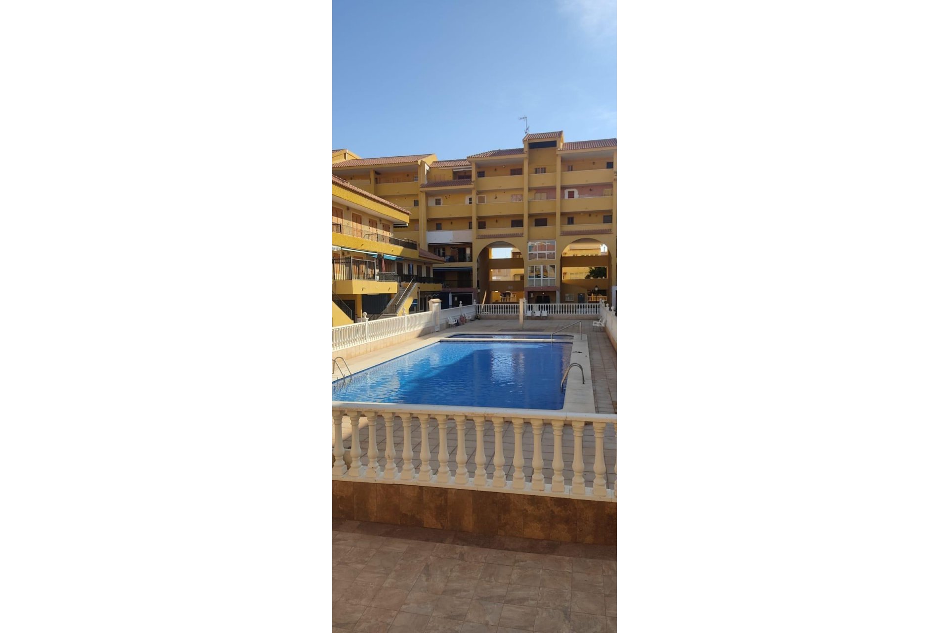 Herverkoop - Town House -
Torrevieja - Los Europeos