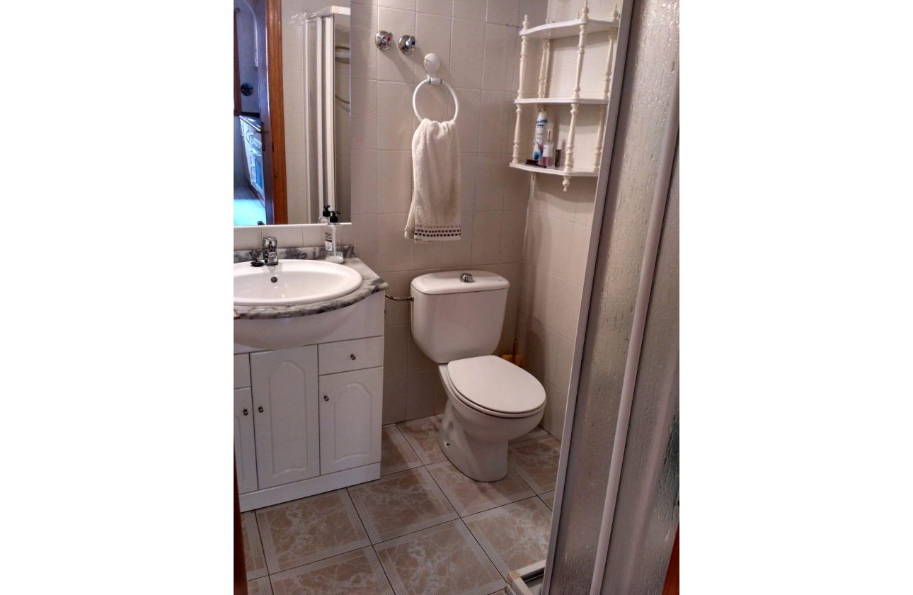 Herverkoop - Town House -
Torrevieja - Los Europeos