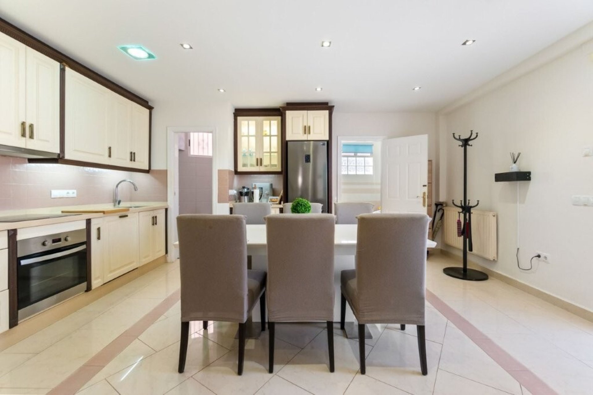 Herverkoop - Town House -
Torrevieja - Los Frutales/ La Rosaleda