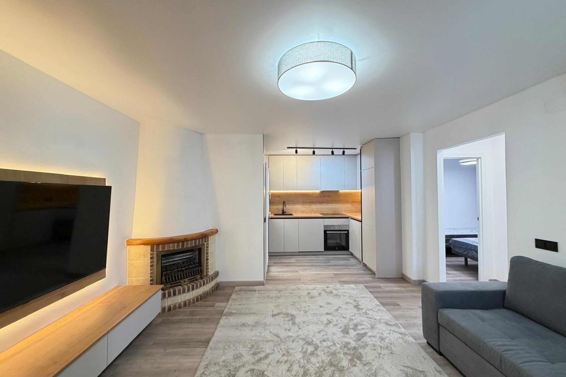 Herverkoop - Town House -
Torrevieja - Miramar - Torre Del Moro