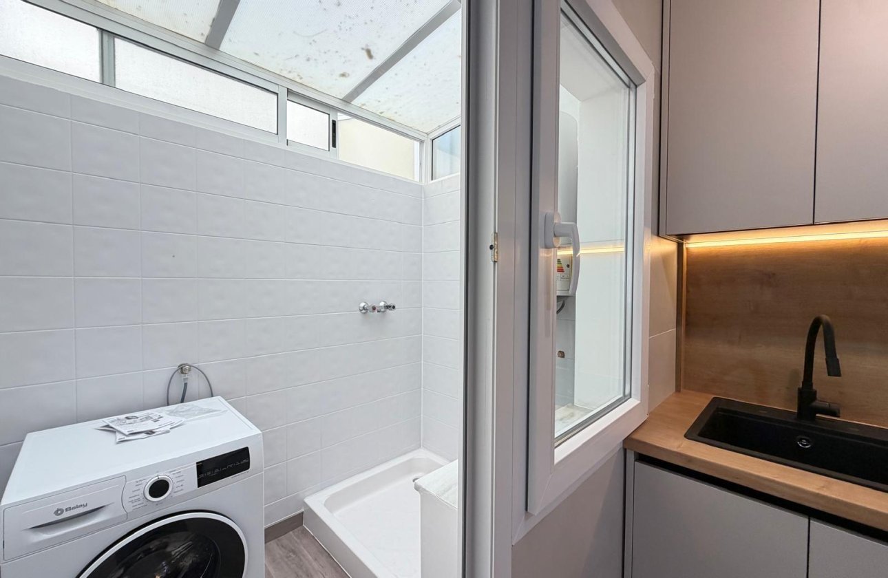 Herverkoop - Town House -
Torrevieja - Miramar - Torre Del Moro