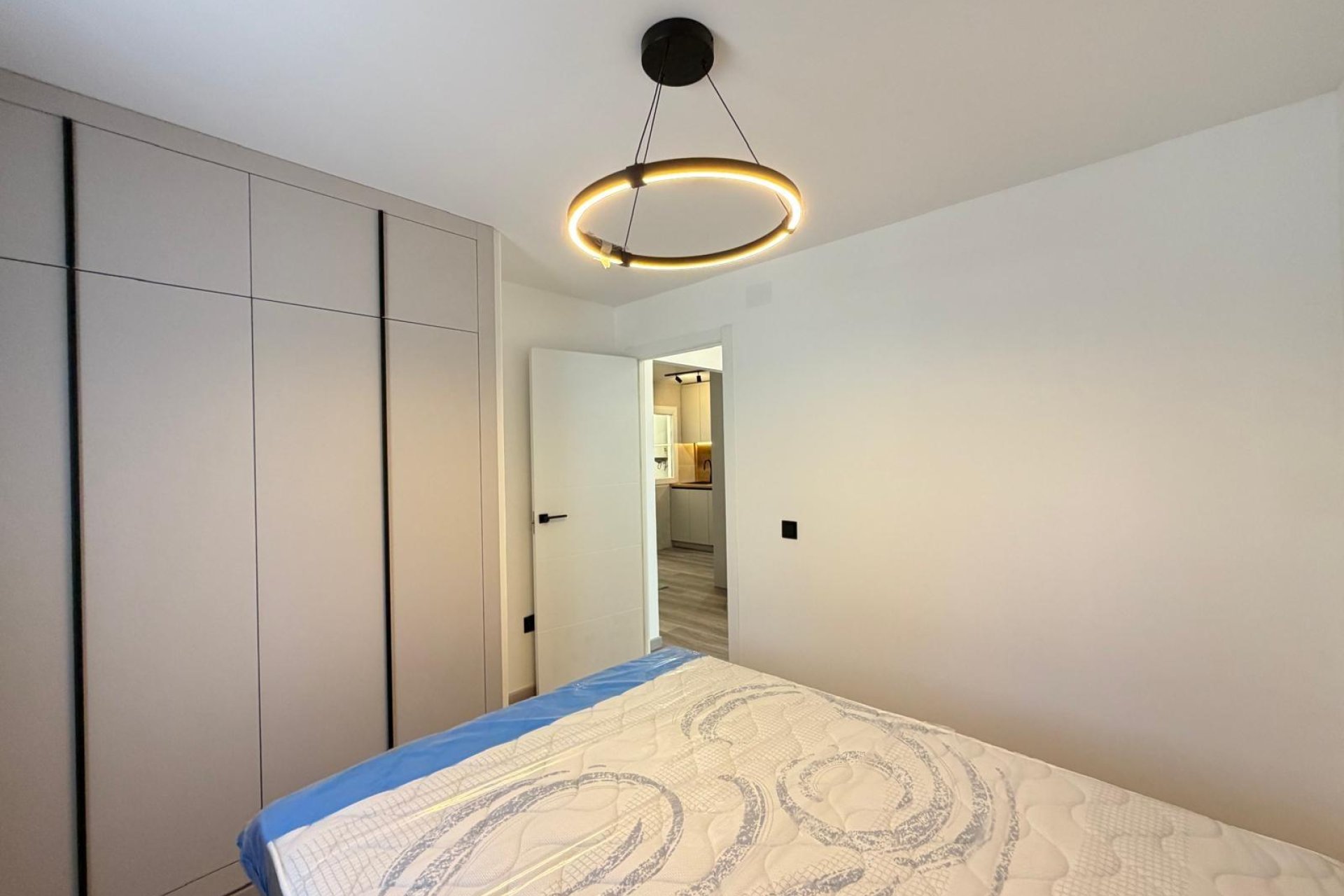 Herverkoop - Town House -
Torrevieja - Miramar - Torre Del Moro