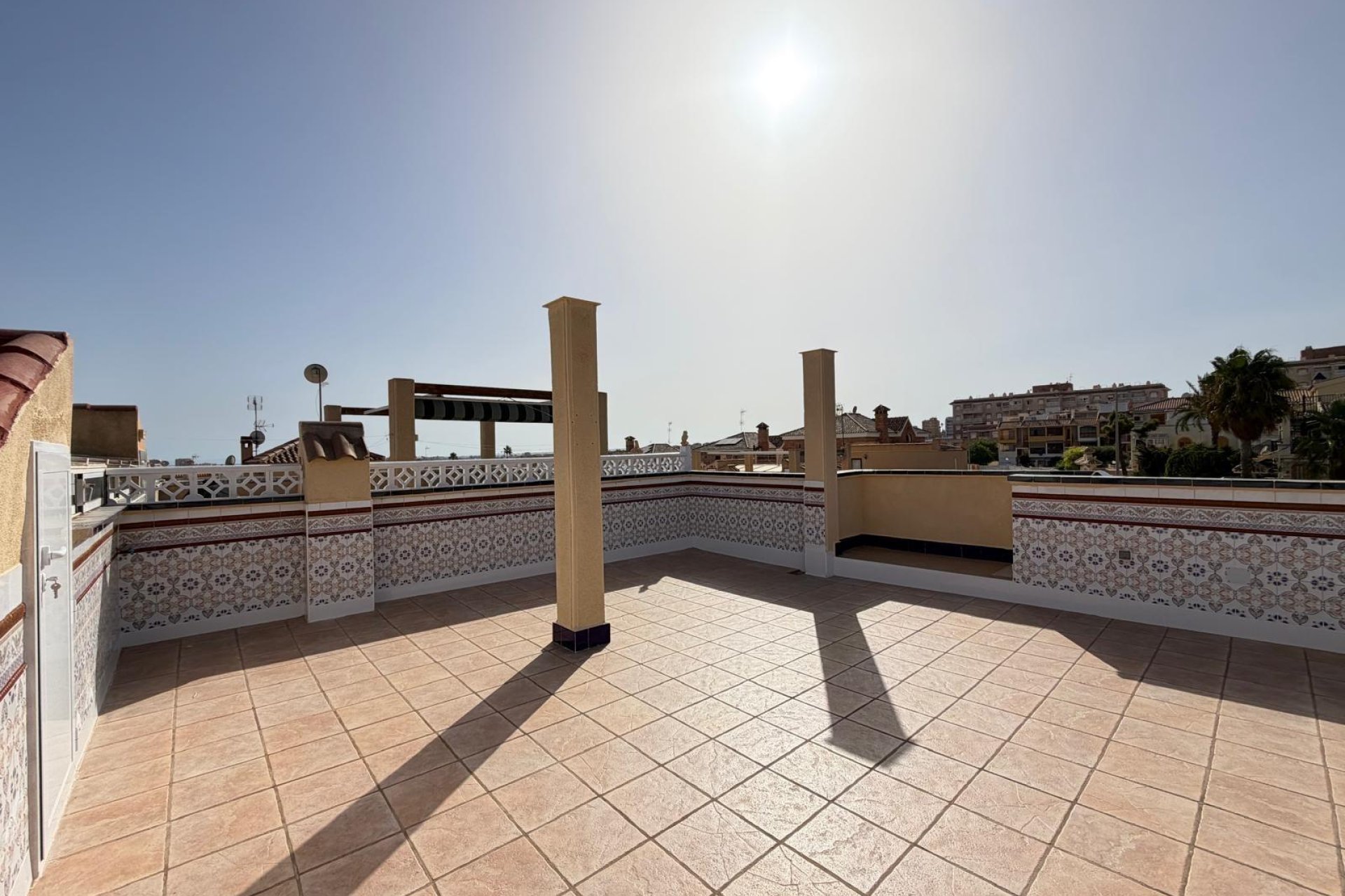 Herverkoop - Town House -
Torrevieja - Miramar - Torre Del Moro