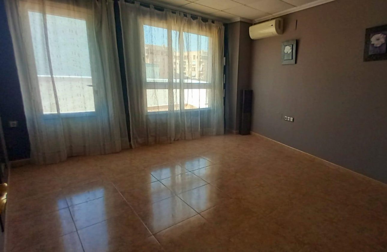 Herverkoop - Town House -
Torrevieja - Nueva Torrevieja