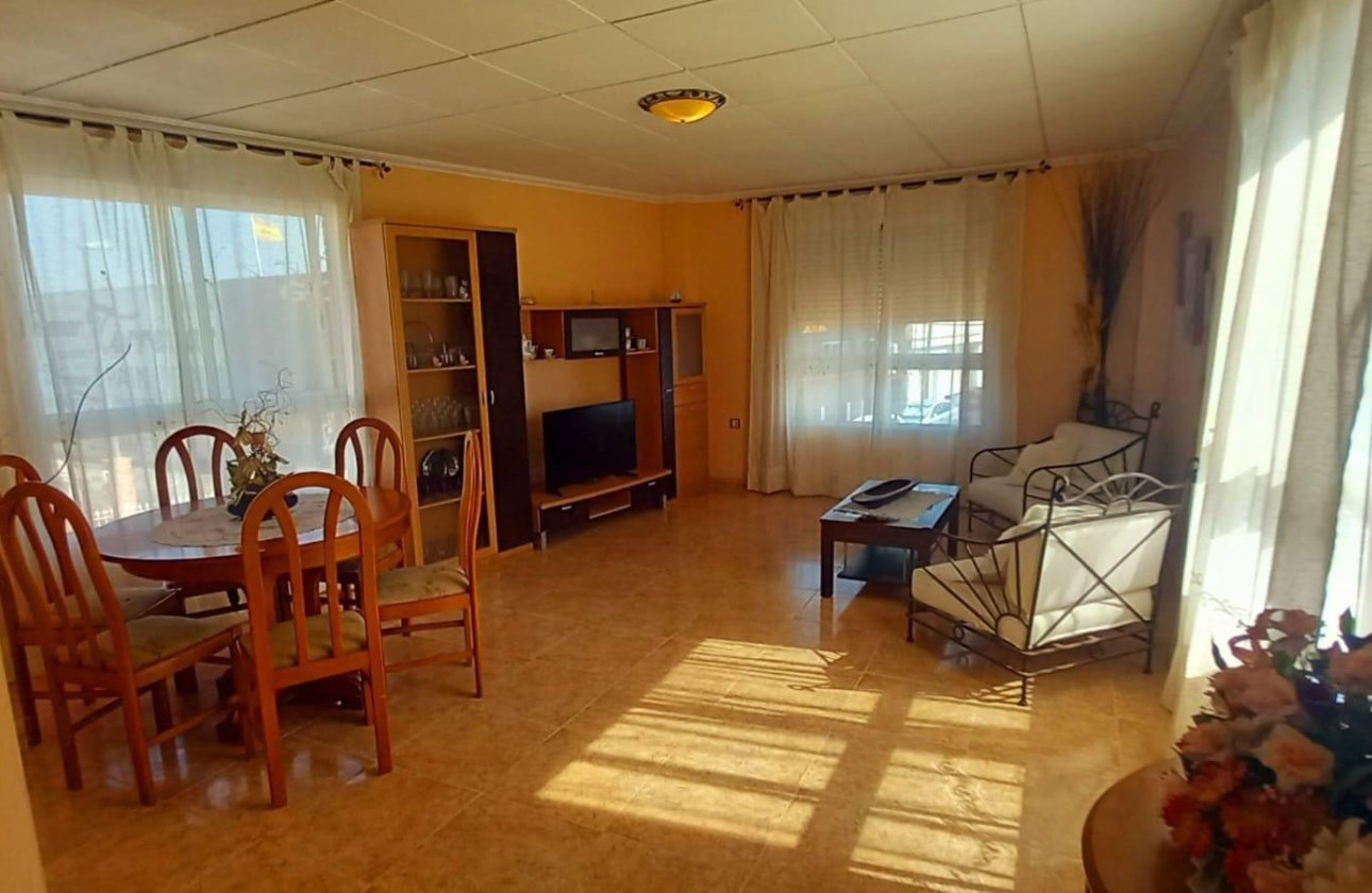 Herverkoop - Town House -
Torrevieja - Nueva Torrevieja