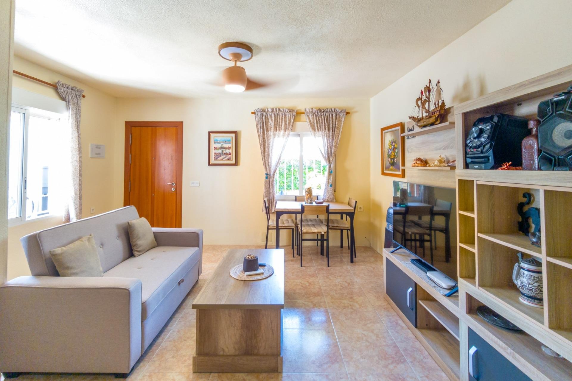 Herverkoop - Town House -
Torrevieja - Nueva Torrevieja